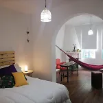 Habitacion Amplia Y Acogedora En Bogota
